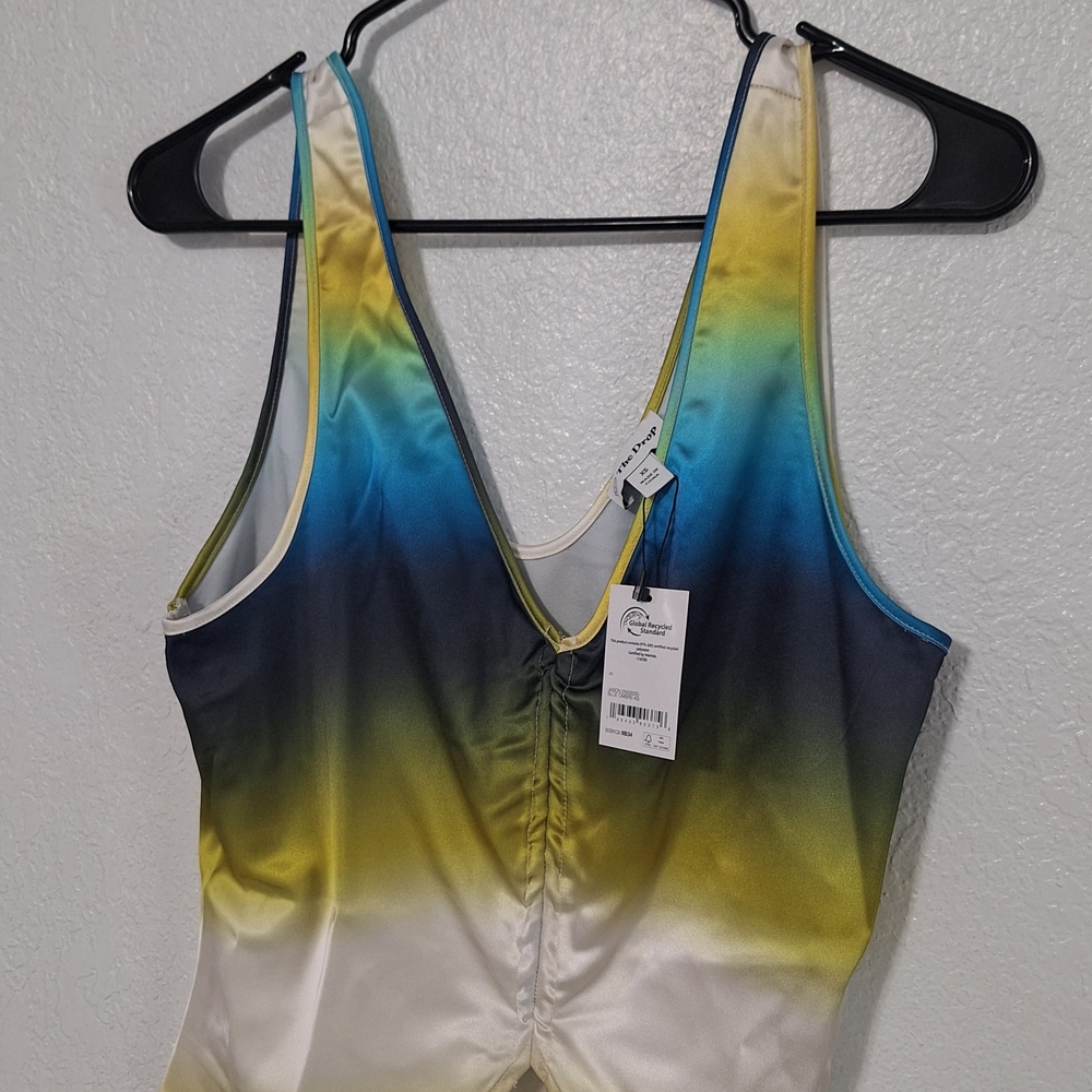 Gradient Blue and Yellow Sleeveless Blouse